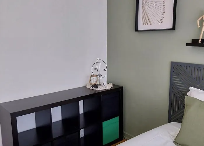 Proche Gare Apartment *